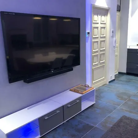 California アパート ニース